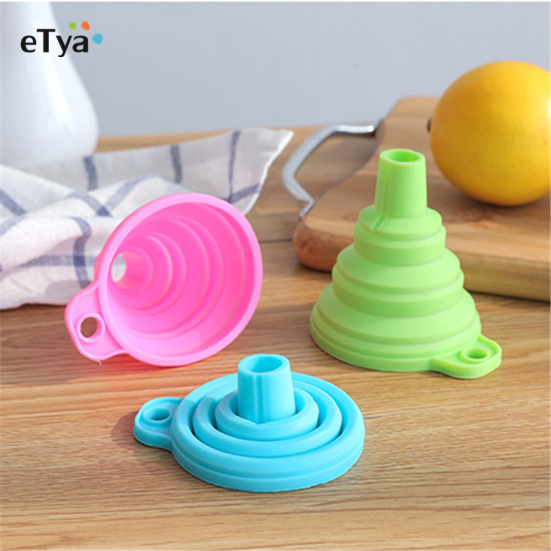 1pcs Mini Foldable Funnel Silicone Collapsible Funnel Folding Portable Funnels Be Hung Household Liquid Dispensing Kitchen Tools